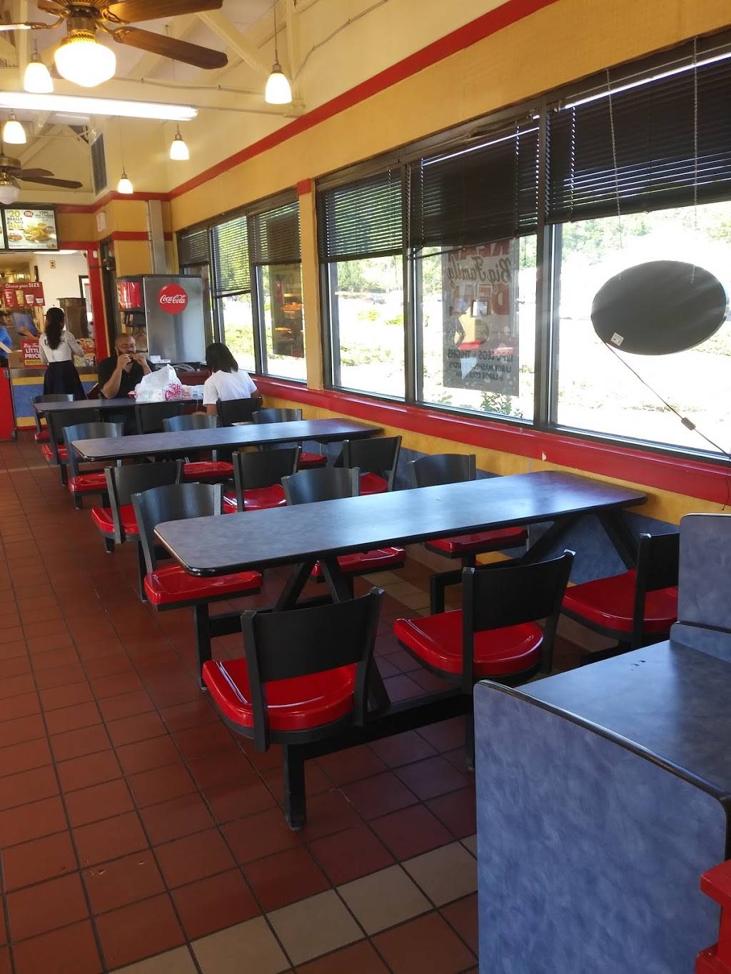 Subway | restaurant | Square Shopping Ctr, 3211 Eastway Dr Ste 14, Charlotte, NC 28205, USA | 7045366186 OR +1 704-536-6186