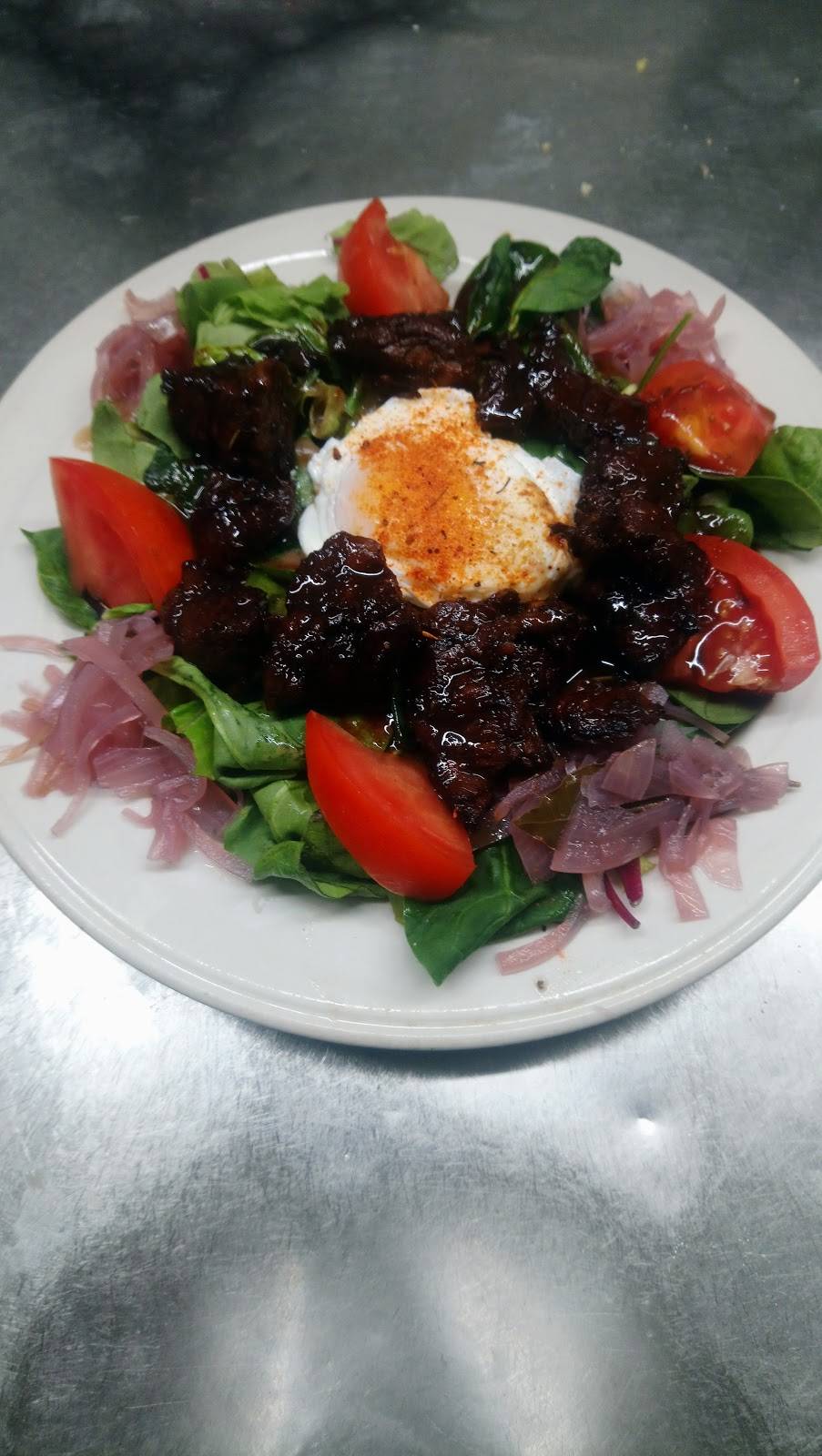 Chez Vincent | restaurant | 533 W New England Ave, Winter Park, FL 32789, USA | 4075992929 OR +1 407-599-2929