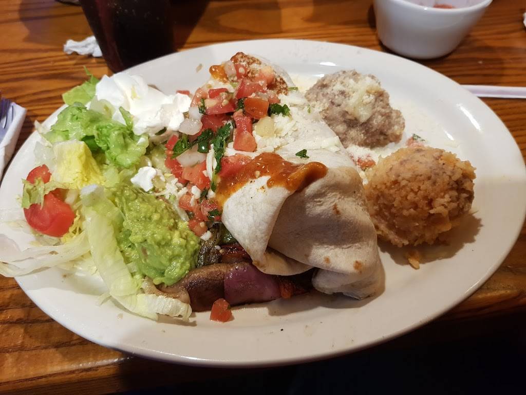 Luis Jr.s Mexican Food | restaurant | 900 2nd St, Sacramento, CA 95814, USA | 9168235515 OR +1 916-823-5515