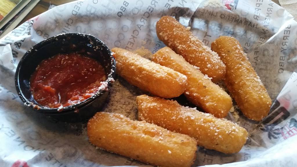 Hurricane Grill & Wings | meal takeaway | 2017 Seaway Dr, Fort Pierce, FL 34949, USA | 7724679464 OR +1 772-467-9464