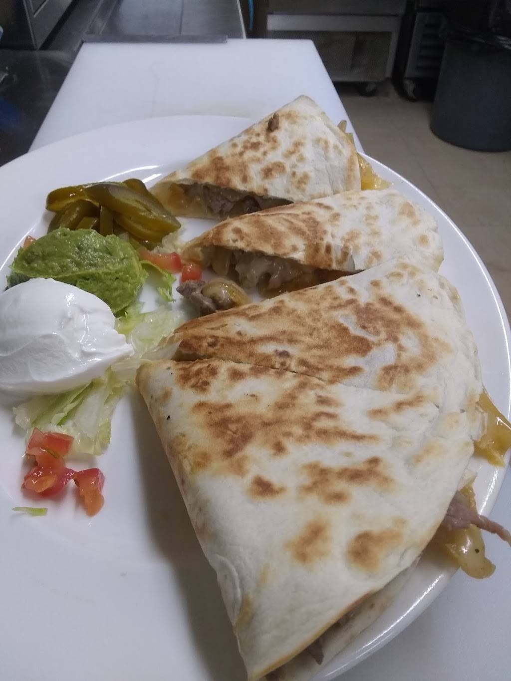 Salvador Cocina Authentic Mexican Food | restaurant | 1115 N 6th Ave, Durant, OK 74701, USA | 5806345496 OR +1 580-634-5496