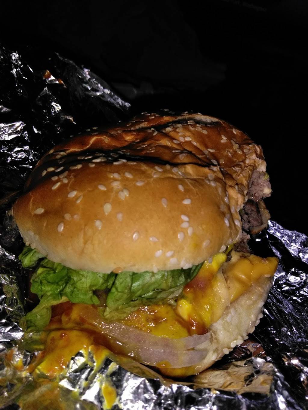 Vito & Angelo Pizzeria | restaurant | 3644 W Fullerton Ave, Chicago, IL 60647, USA | 7732784141 OR +1 773-278-4141