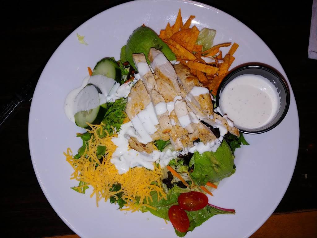 Lyon Grill | restaurant | 20889 Pontiac Trail, South Lyon, MI 48178, USA | 2484374903 OR +1 248-437-4903