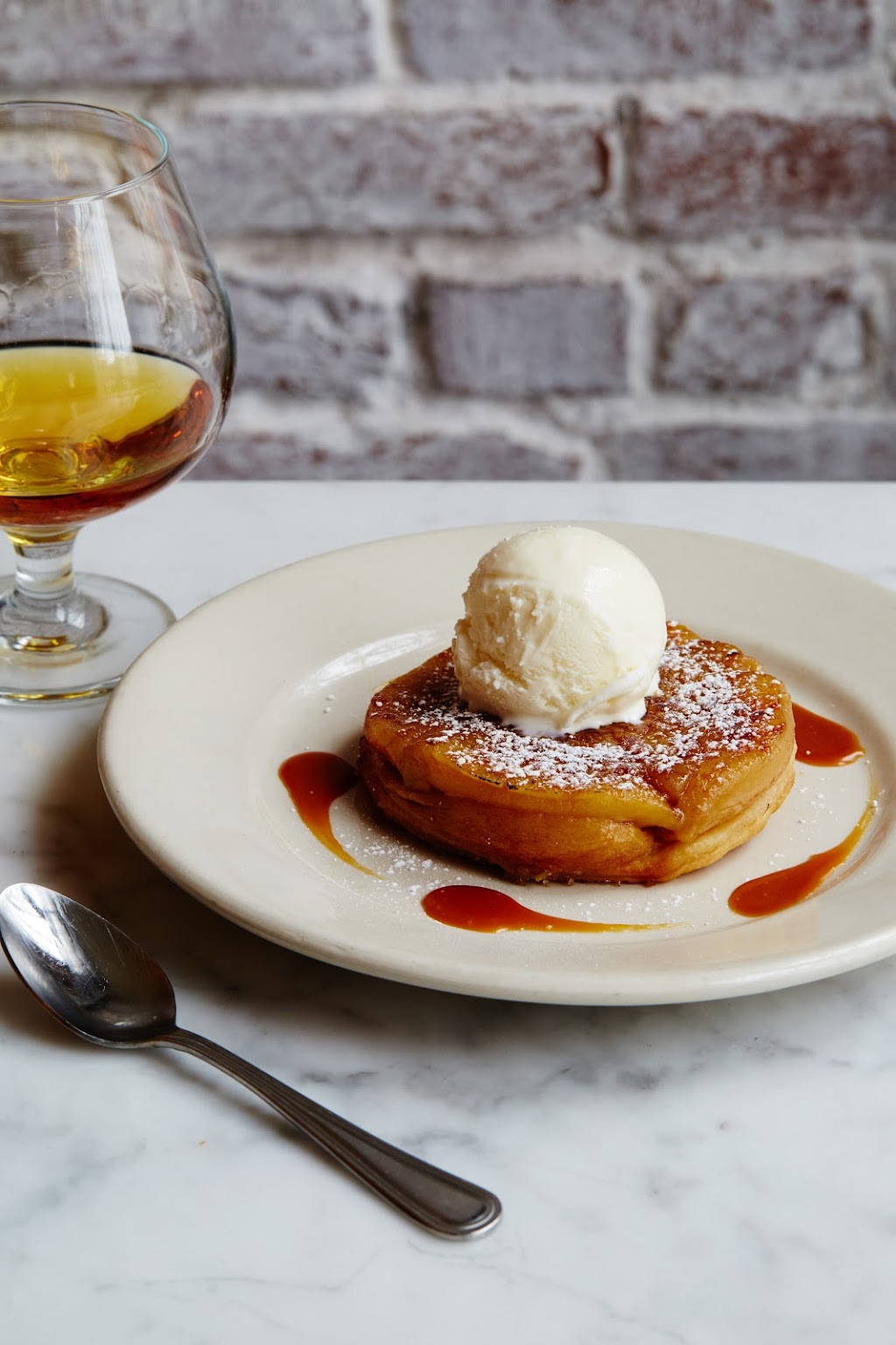 Chez Moi | restaurant | 135 Atlantic Ave, Brooklyn, NY 11201, USA | 3472278337 OR +1 347-227-8337