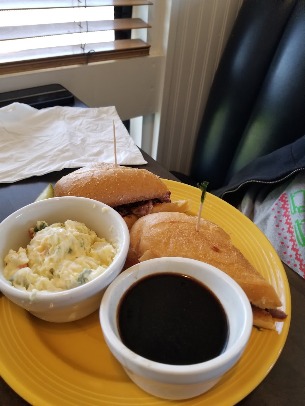 Country harvest | restaurant | 596 Mobil Ave, Camarillo, CA 93010, USA | 8054827311 OR +1 805-482-7311