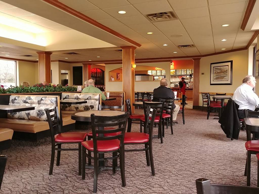 Arbys | restaurant | 2105 E Snelling Dr Ave, Roseville, MN 55113, USA | 6516366222 OR +1 651-636-6222