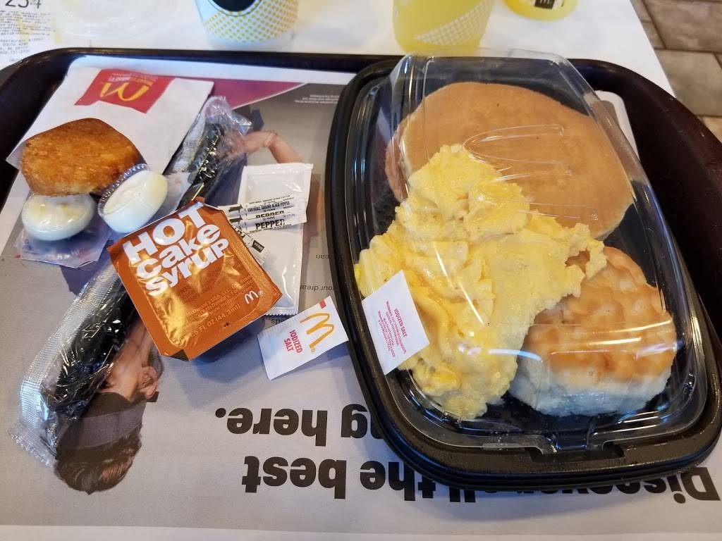 McDonalds | cafe | 3909 S 42nd St, Omaha, NE 68107, USA | 4027312700 OR +1 402-731-2700