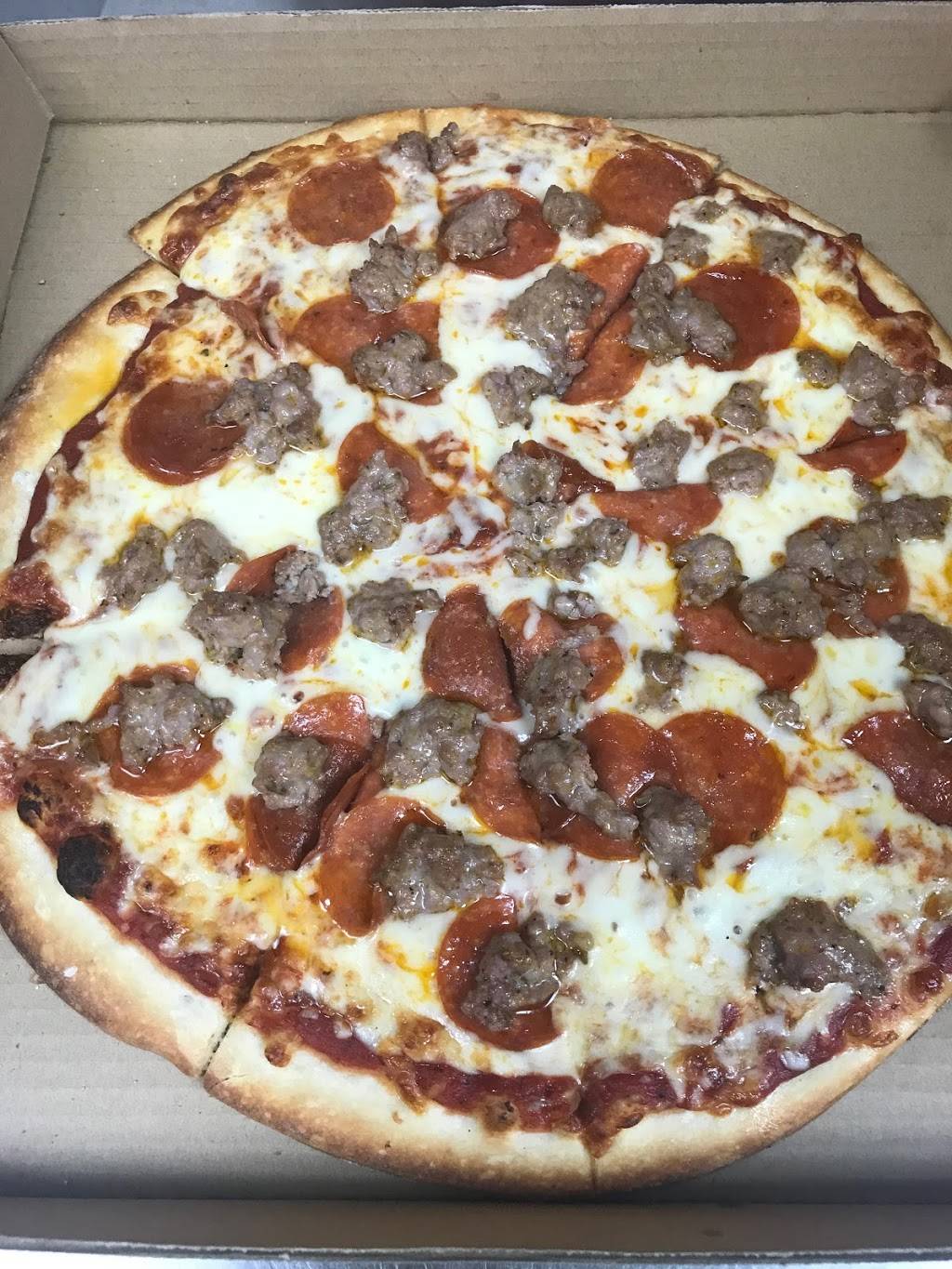 National Pizza Pub and Grille | restaurant | 5501 W National Ave, West Milwaukee, WI 53214, USA | 4146714224 OR +1 414-671-4224