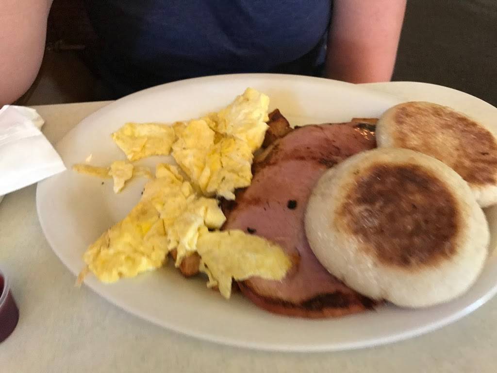 Mikes Port Pub & Grill | restaurant | 6269 WI-57, Sturgeon Bay, WI 54235, USA | 9208232081 OR +1 920-823-2081