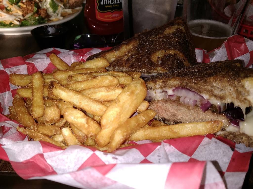 In The Drink | restaurant | W3860 Lakeshore Dr, Lake Geneva, WI 53147, USA | 2622488855 OR +1 262-248-8855