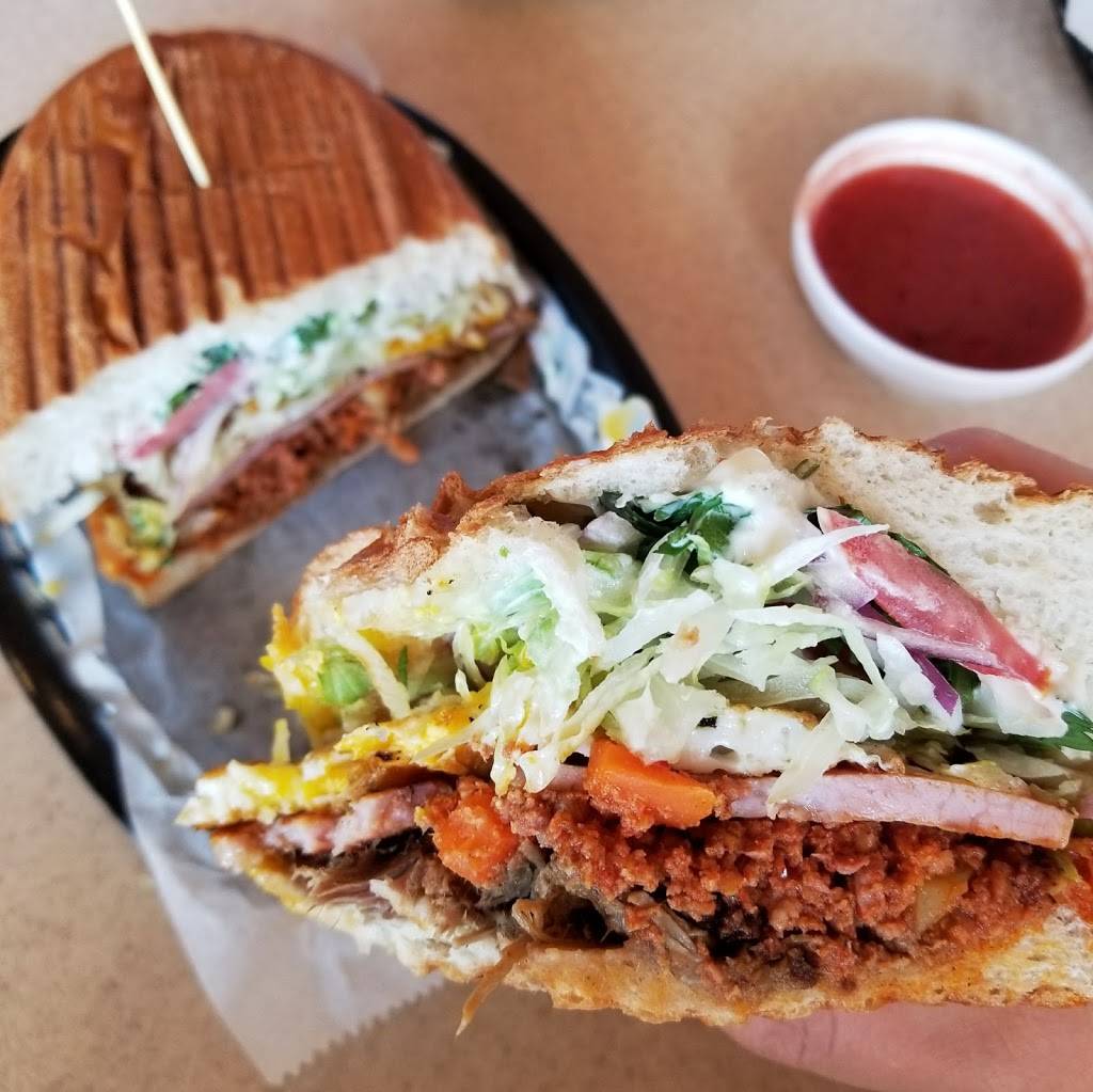 El Carrito | restaurant | 6019 N Lincoln Ave, Chicago, IL 60659, USA | 8722083260 OR +1 872-208-3260