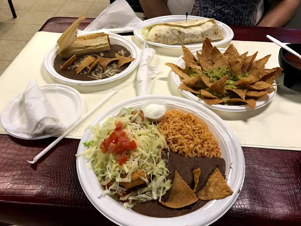Los Compadres | restaurant | 243 Old Walt Whitman Rd, Huntington Station, NY 11746, USA | 6313518384 OR +1 631-351-8384