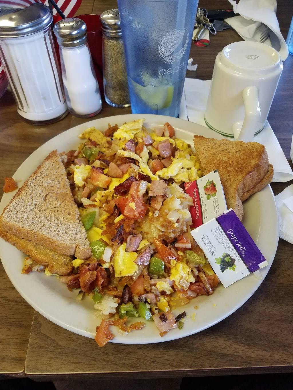 Country Cafe | cafe | 14100 State Hwy Z, St Robert, MO 65584, USA | 5733365200 OR +1 573-336-5200