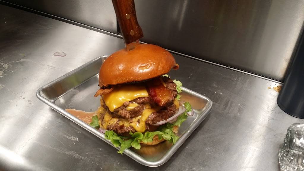 Ocho Rios Jerk Center | restaurant | 1240 Park Ave, Bridgeport, CT 06604, USA | 2033453442 OR +1 203-345-3442