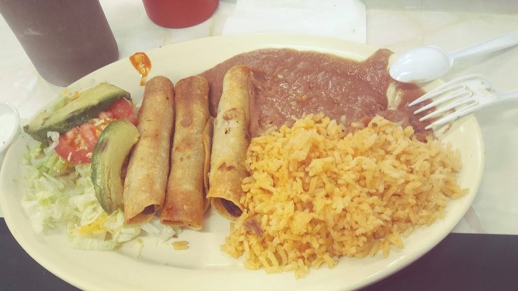 Panaderia y Taqueria Troncoso | bakery | 307 S Rock Island Ave, El Reno, OK 73036, USA | 4052625721 OR +1 405-262-5721