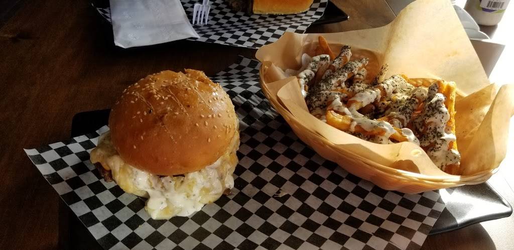 Grill Gate | restaurant | 10185 Yonge St unit 3, Richmond Hill, ON L4C 1T5, Canada | 9057371167 OR +1 905-737-1167