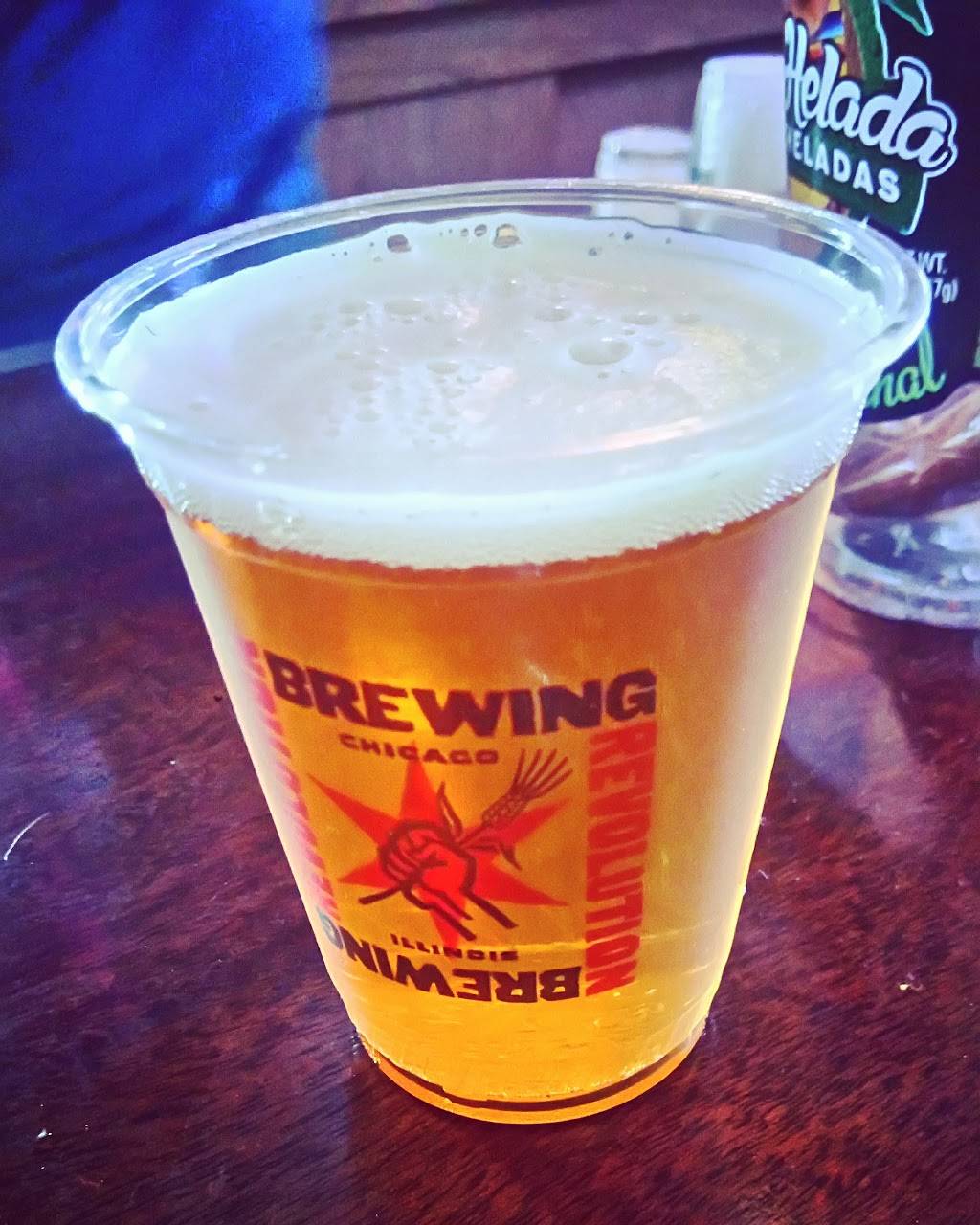 Martins Corner | restaurant | 2058 W 22nd Pl, Chicago, IL 60608, USA | 7738475515 OR +1 773-847-5515