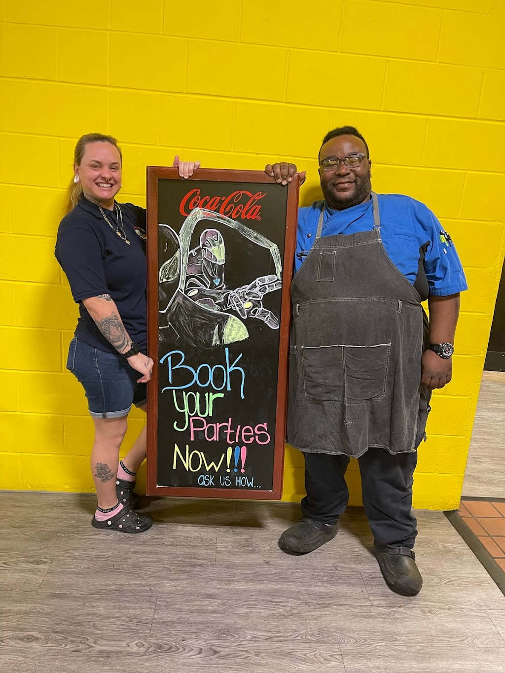 Back Alley Lanes VR-Cade | restaurant | 2400 S Ridgewood Ave Suite 6, South Daytona, FL 32119, USA | 3863887020 OR +1 386-388-7020