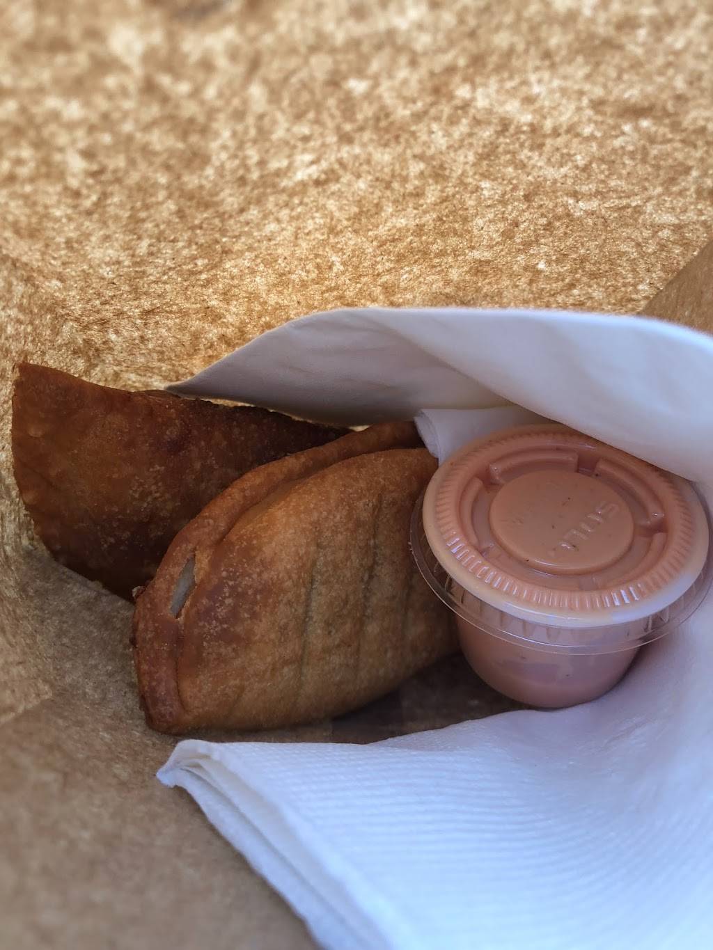 Violin Empanadas | restaurant | 138 Delancey St, New York, NY 10002, USA | 3474441941 OR +1 347-444-1941