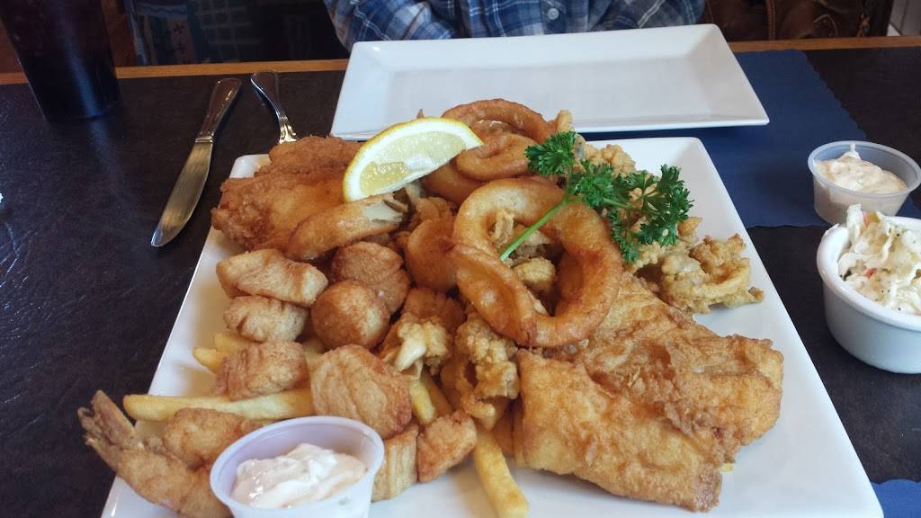 RipTide Sports Grille | restaurant | 1 Bay St, Tiverton, RI 02878, USA | 4018160023 OR +1 401-816-0023