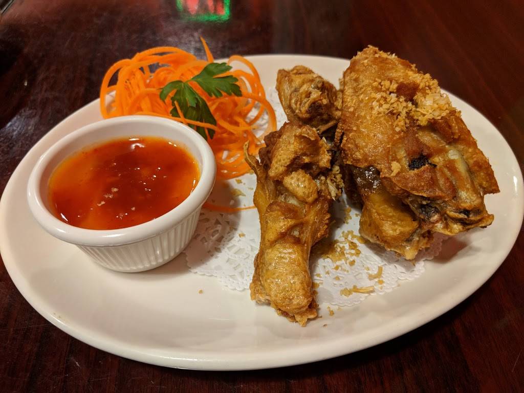 Aroy Thai Restaurant | restaurant | 4511 College Ave, College Park, MD 20740, USA | 3018645550 OR +1 301-864-5550