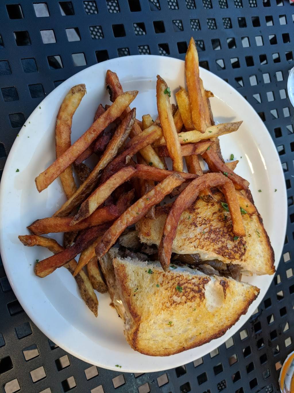 Over The Counter | restaurant | 5596 N High St, Worthington, OH 43085, USA | 6148461107 OR +1 614-846-1107