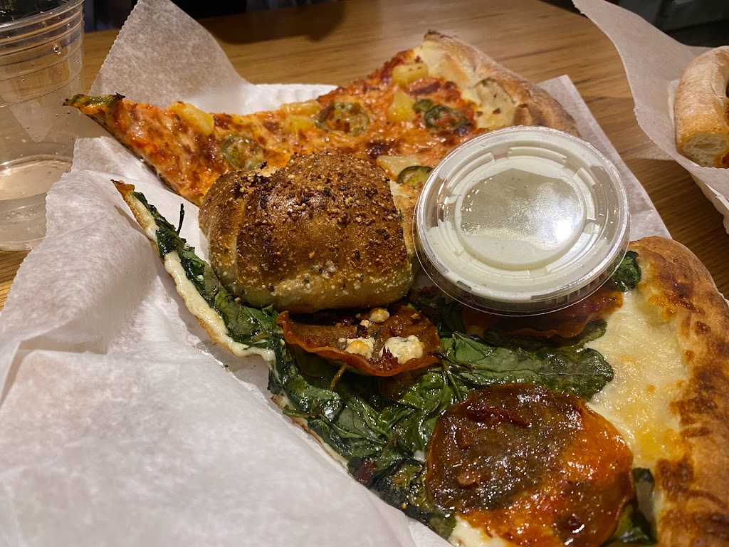 Mr. Moto Pizza Little Italy | restaurant | 1702 India St, San Diego, CA 92101, USA | 6195397370 OR +1 619-539-7370