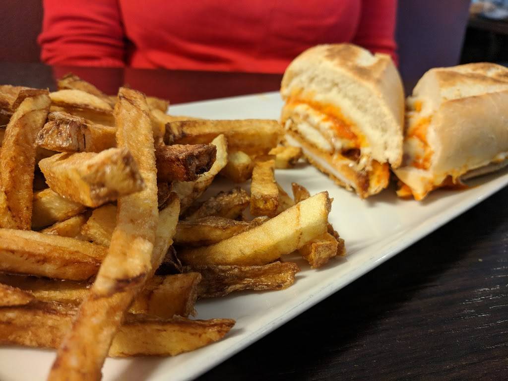 Valentinos Restaurant - Paramount | meal takeaway | 835 Paramount Dr, Stoney Creek, ON L8J 0B4, Canada | 9053853284 OR +1 905-385-3284