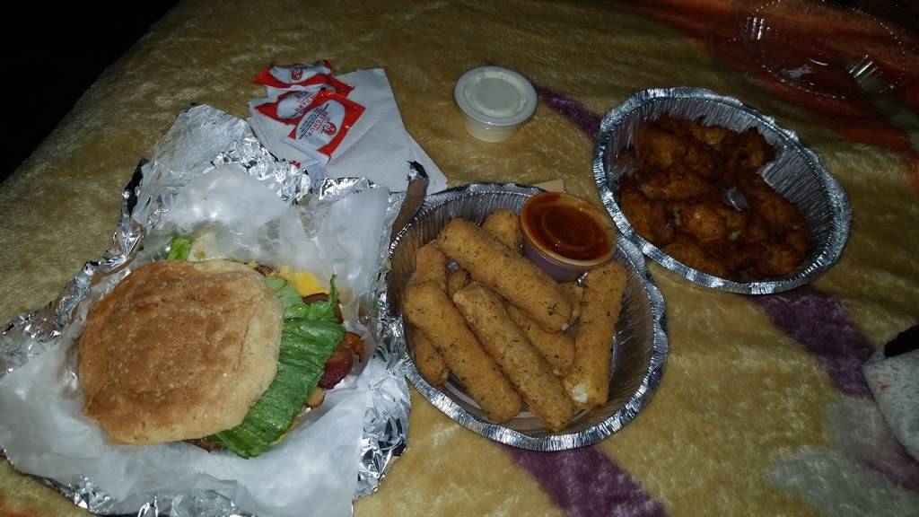 Famous Anthonys Pizzeria | restaurant | 171 W 167th St, Bronx, NY 10452, USA | 7189929298 OR +1 718-992-9298