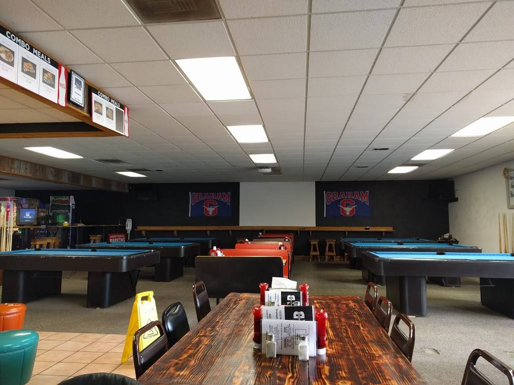 Burgers & Billiards | restaurant | 1222 TX-16, Graham, TX 76450, USA | 9405210113 OR +1 940-521-0113