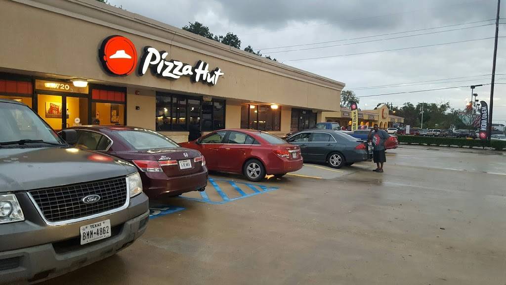 Pizza Hut | restaurant | 1720 College St Suite B, Beaumont, TX 77701, USA | 4098328400 OR +1 409-832-8400