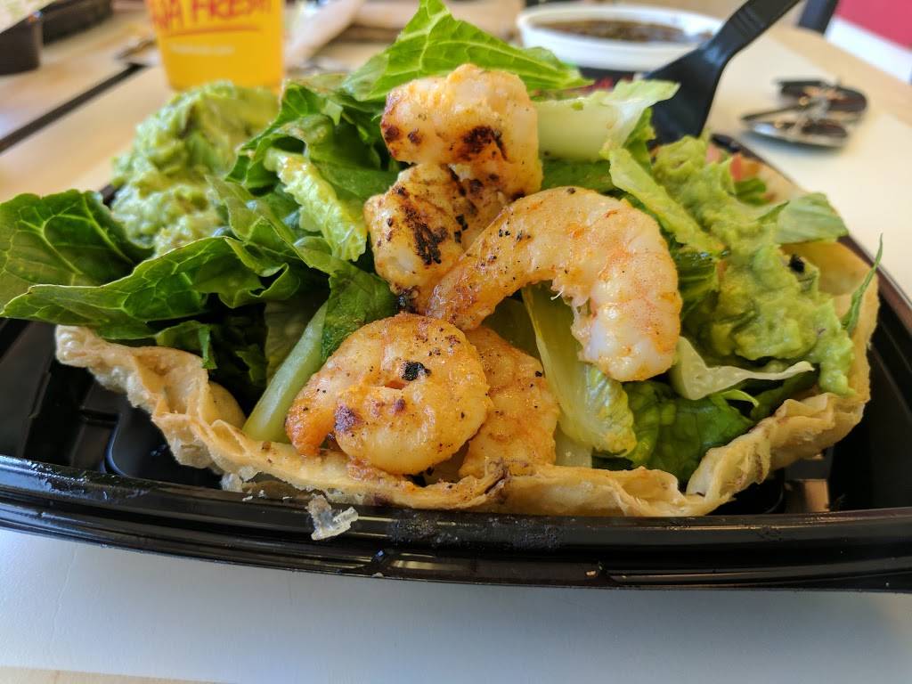 Baja Fresh | restaurant | 1855 E Daily Dr, Camarillo, CA 93010, USA | 8053836884 OR +1 805-383-6884