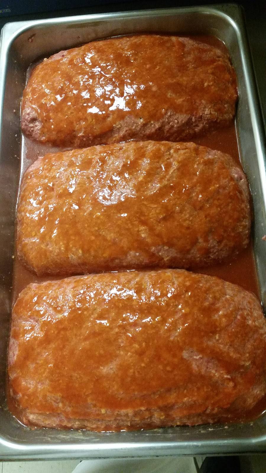 Mahomet Family Restaurant | restaurant | 1002 Commercial Dr, Mahomet, IL 61853, USA | 2175862700 OR +1 217-586-2700