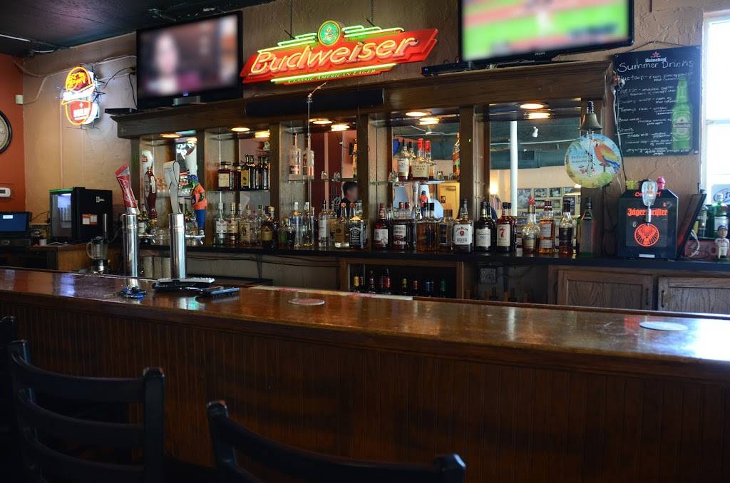 Ronnies Wings, Oysters and More | restaurant | 232 Walnut St, Green Cove Springs, FL 32043, USA | 9042844728 OR +1 904-284-4728