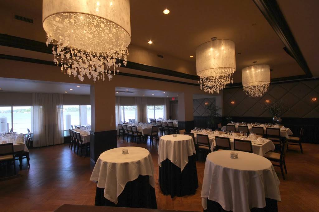 GGs Waterfront | restaurant | 606 N Ocean Dr, Hollywood, FL 33019, USA | 9549297030 OR +1 954-929-7030