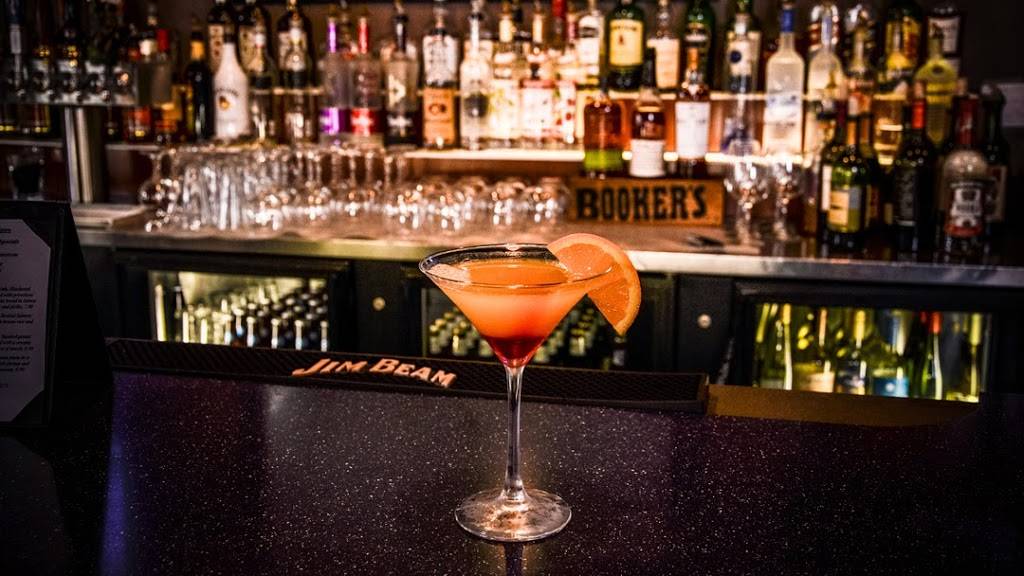 Bath City Bistro | meal takeaway | 75 Macomb Pl, Mt Clemens, MI 48043, USA | 5864690917 OR +1 586-469-0917