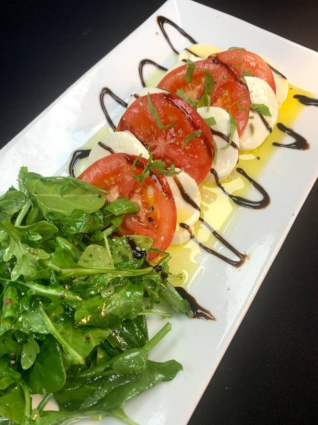 Tavolo | restaurant | 131 N Genesee St, Utica, NY 13502, USA | 3157329356 OR +1 315-732-9356