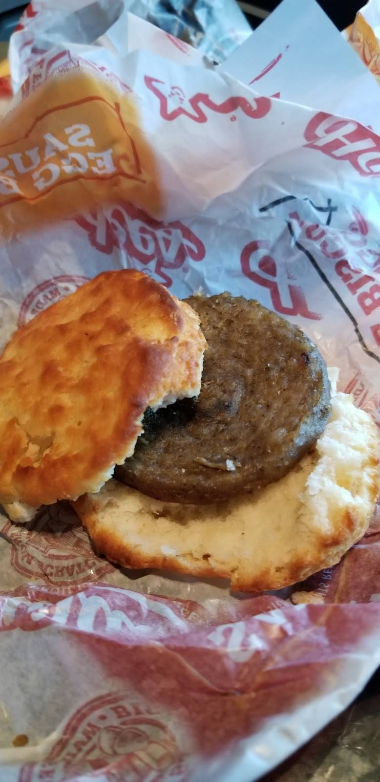 Hardees | restaurant | 2008 OH-850, Bidwell, OH 45614, USA | 7402455037 OR +1 740-245-5037