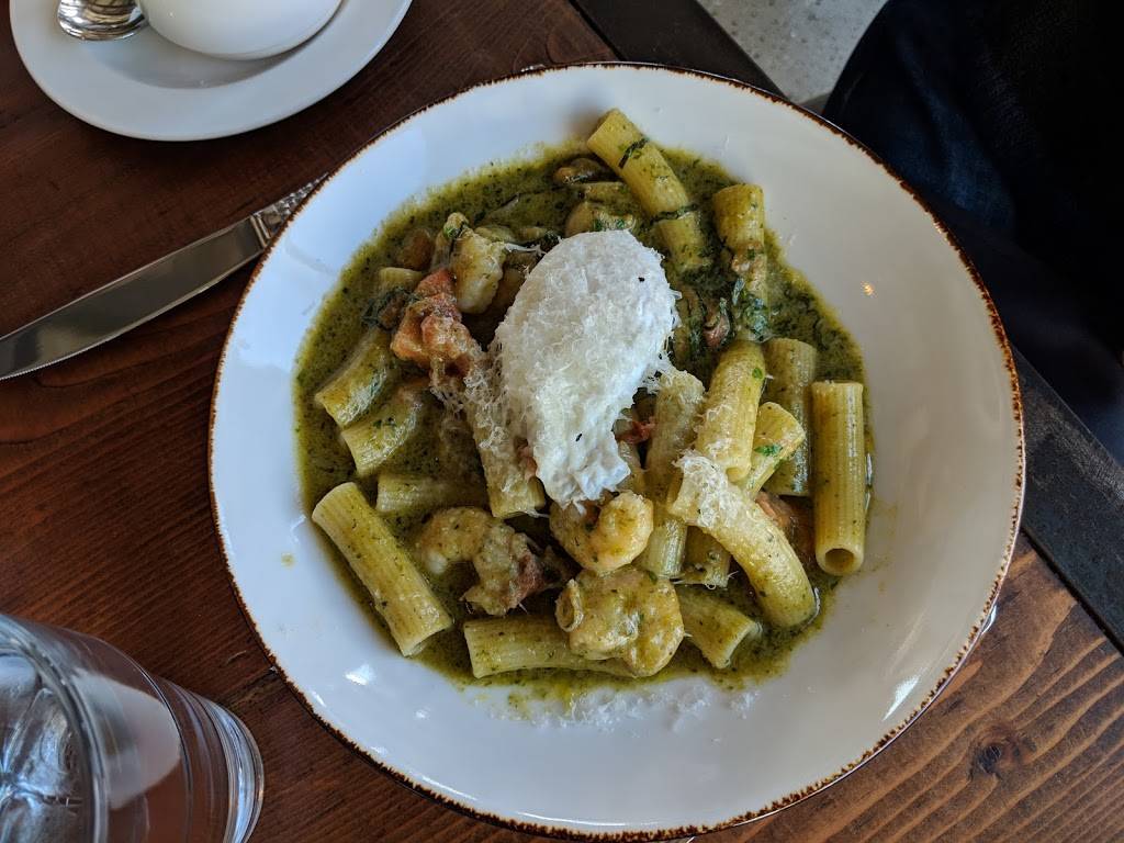 Fin & Brew | restaurant | 5 John Walsh Blvd, Peekskill, NY 10566, USA | 9147884555 OR +1 914-788-4555