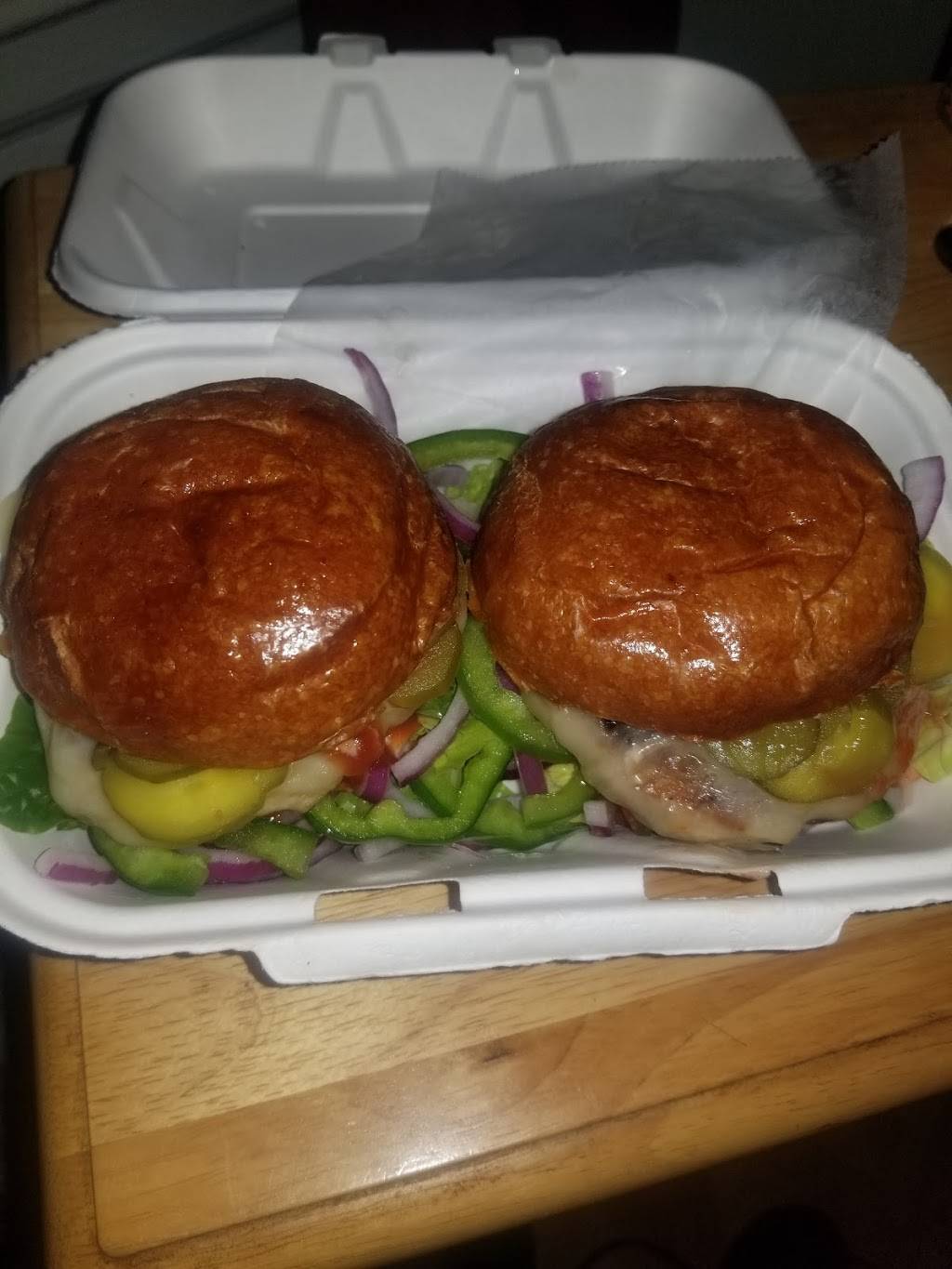 Burger Ur Way | restaurant | 465 Lincoln Pl, Brooklyn, NY 11238, USA | 7186187985 OR +1 718-618-7985