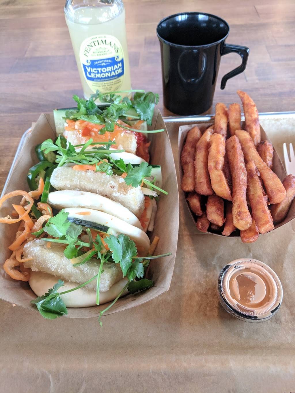 Banh Mi Station | restaurant | Dallas, TX 75208, USA | 9726299908 OR +1 972-629-9908