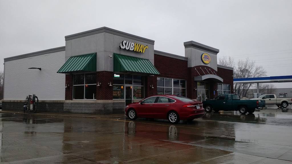 Subway | restaurant | 2257 Chicago Dr SW, Wyoming, MI 49519, USA | 6162499733 OR +1 616-249-9733