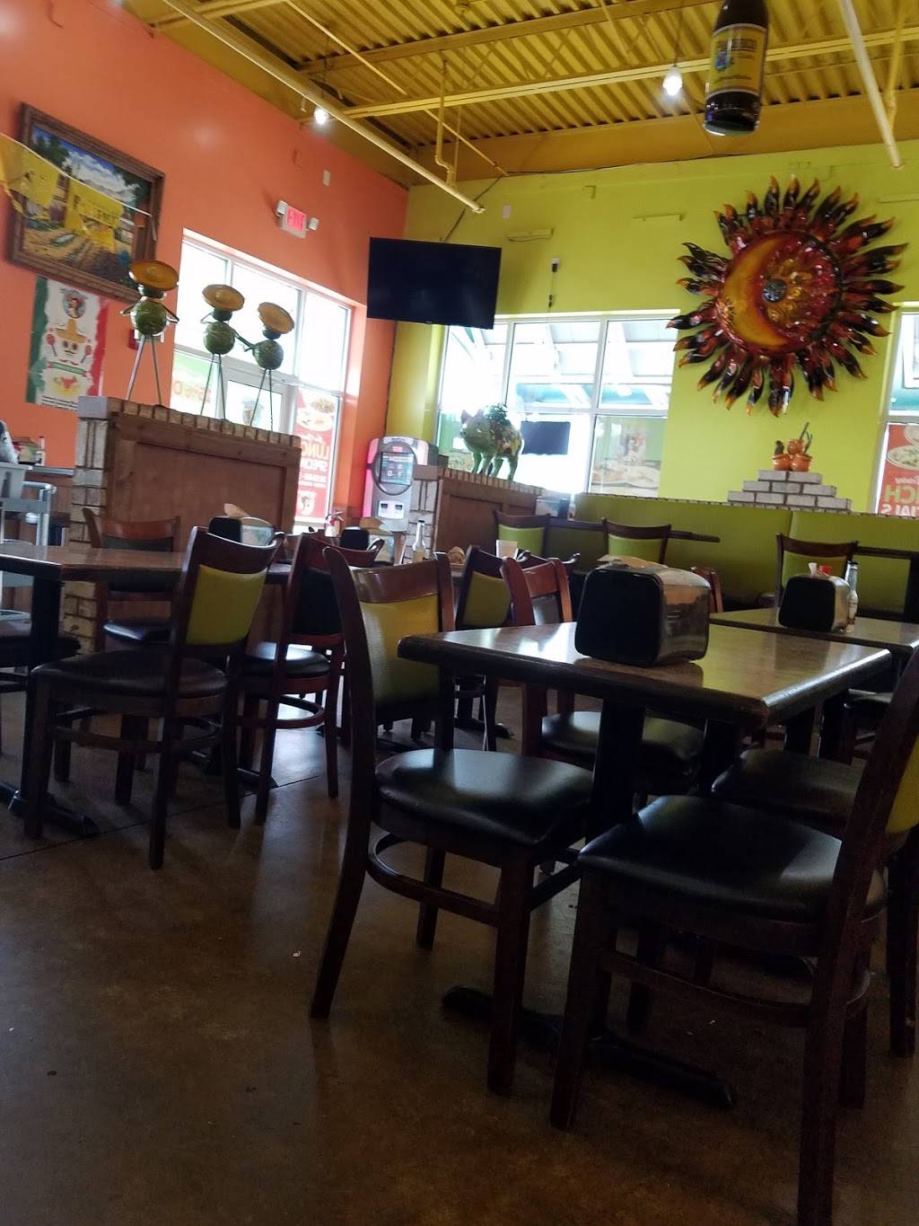 La Tapatia | restaurant | 820 S College Rd, Wilmington, NC 28403, USA | 9103977707 OR +1 910-397-7707