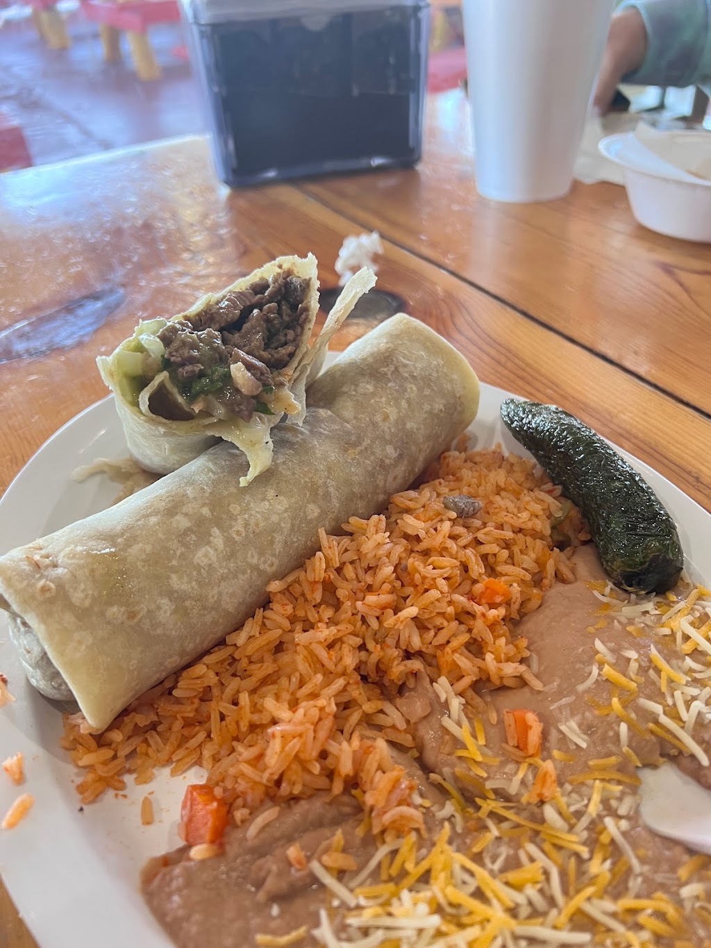 Los Victors Mexican Food California Style #9 | restaurant | 900 E 10th St, Alamogordo, NM 88310, USA | 5754952001 OR +1 575-495-2001