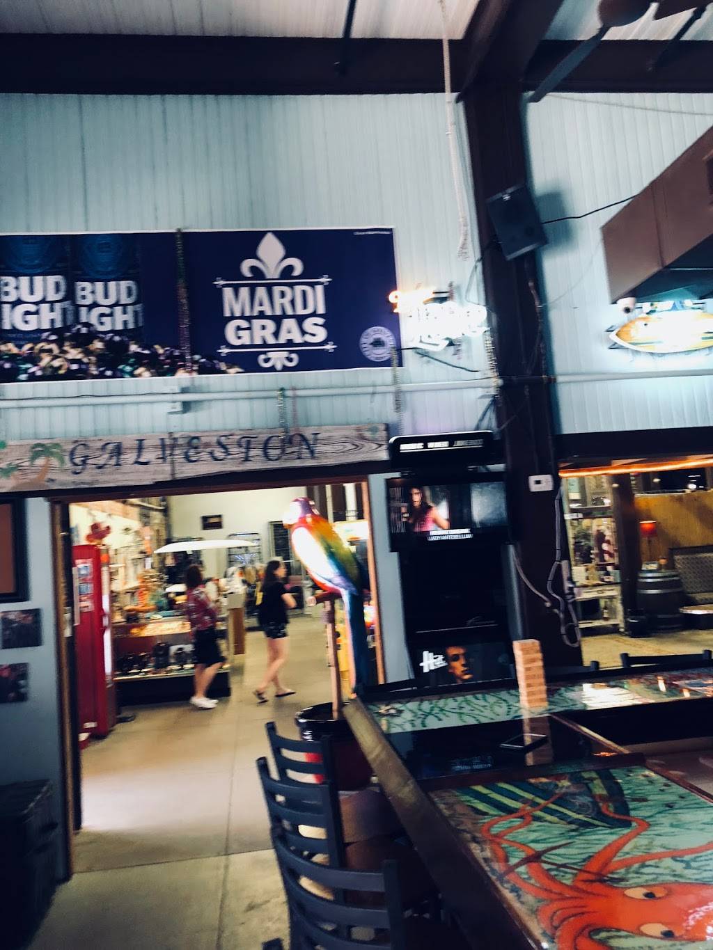 3 Doors Down Bar | restaurant | 102 20th St, Galveston, TX 77550, USA | 4095269171 OR +1 409-526-9171