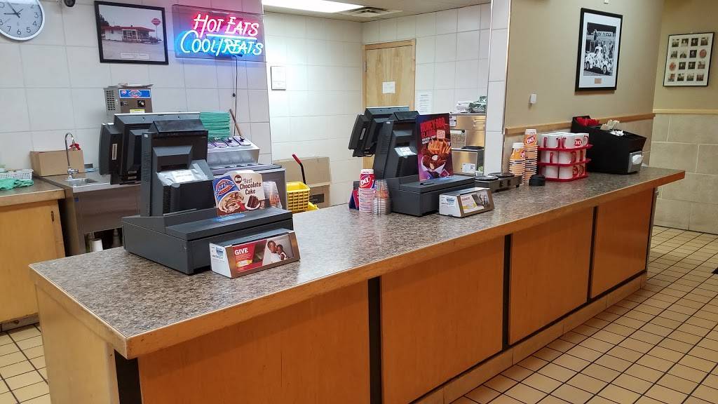 Dairy Queen Grill & Chill | restaurant | 215 W Main St, Lyons, KS 67554, USA | 6202572882 OR +1 620-257-2882