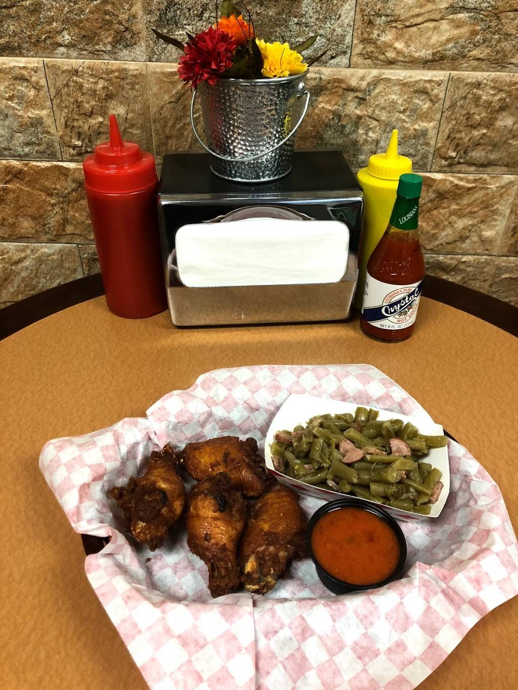 Wing Fling | restaurant | 48 Springstowne Center, Vallejo, CA 94591, USA | 7075549464 OR +1 707-554-9464