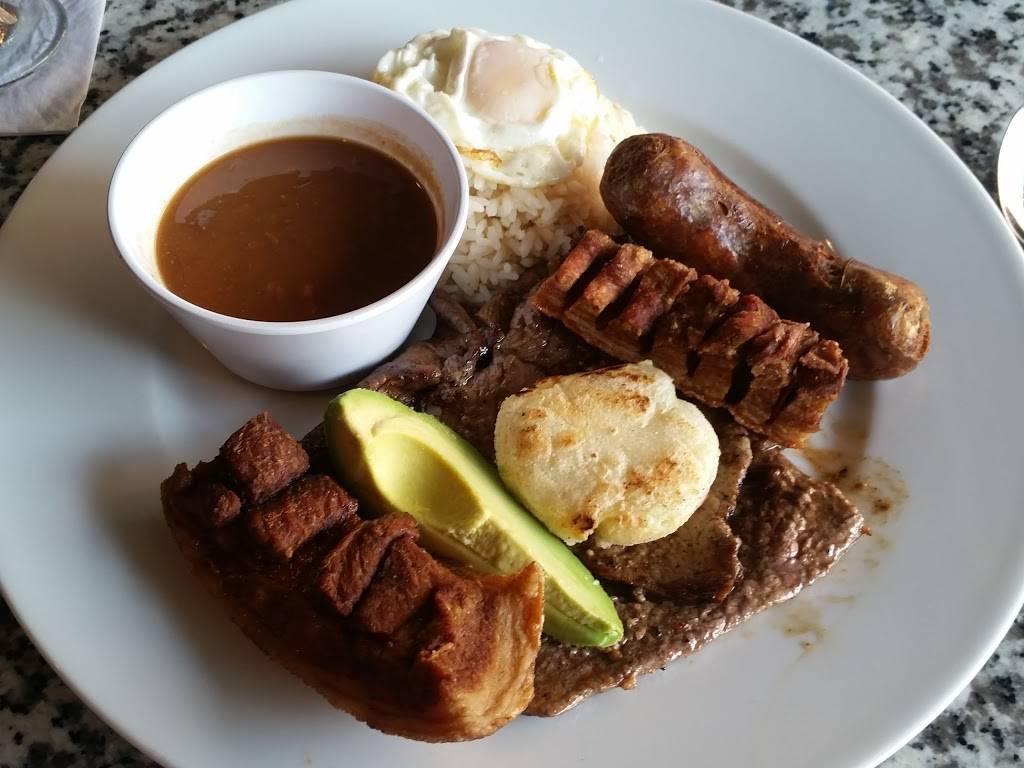 Kiosco | restaurant | 48 Powder Springs St SW, Marietta, GA 30064, USA | 6783377999 OR +1 678-337-7999