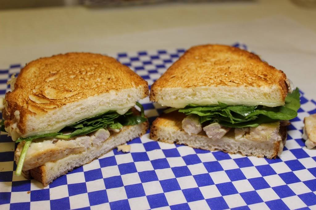 Reys Cafe | cafe | 6800 W Brown Deer Rd, Milwaukee, WI 53223, USA | 4143556161 OR +1 414-355-6161