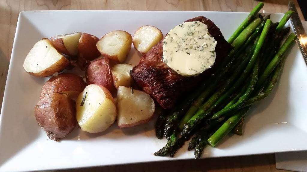 51 Park Restaurant & Tavern | restaurant | 51 Park St, Lee, MA 01238, USA | 4132432153 OR +1 413-243-2153